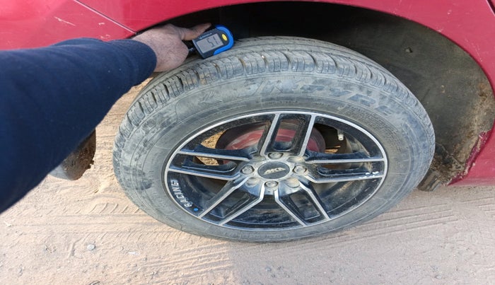 2018 Honda Amaze 1.2L I-VTEC S, Petrol, Manual, 1,04,977 km, tyre