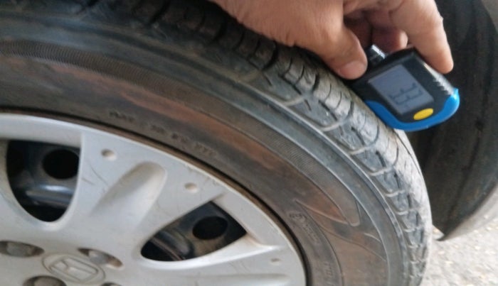 2013 Honda Amaze 1.2L I-VTEC S, Petrol, Manual, 93,198 km, tyre