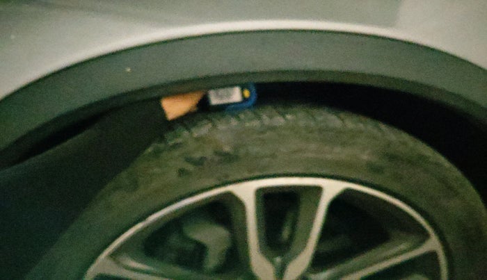 2016 Volvo S60 Momentum D4, Diesel, Automatic, 95,526 km, tyre