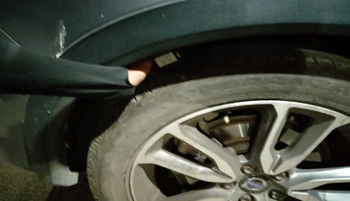 2016 Volvo S60 Momentum D4, Diesel, Automatic, 95,526 km, tyre