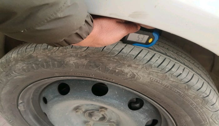 2018 Ford Ecosport TREND+ 1.5L DIESEL, Diesel, Manual, 1,21,667 km, tyre