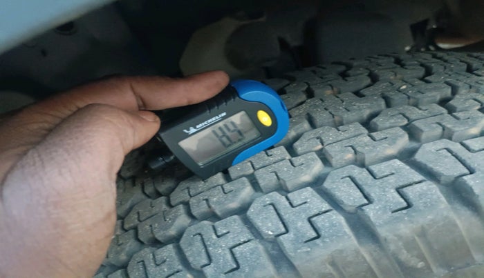 2014 Tata Safari 4X2 LX DICOR 2.2 VTT, Diesel, Manual, 85,186 km, tyre