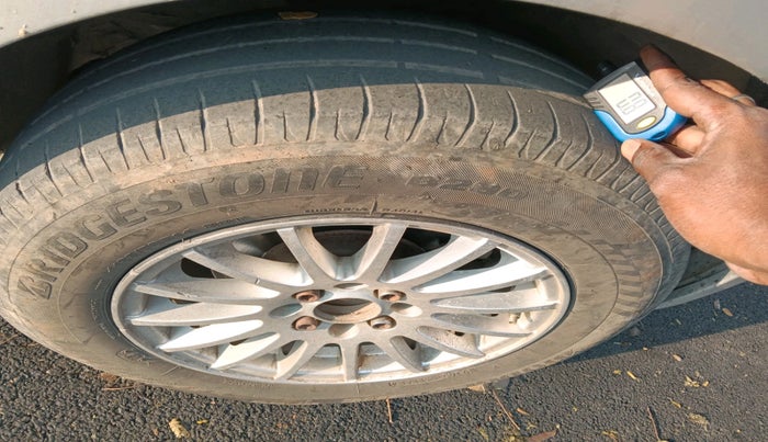 2013 Maruti Ritz VXI, Petrol, Manual, 1,00,106 km, tyre