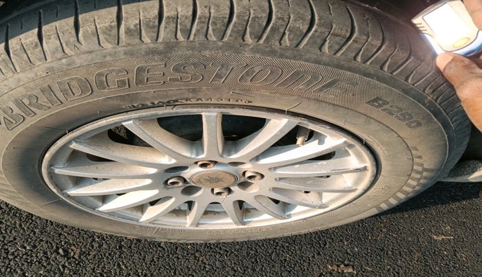 2013 Maruti Ritz VXI, Petrol, Manual, 1,00,106 km, tyre