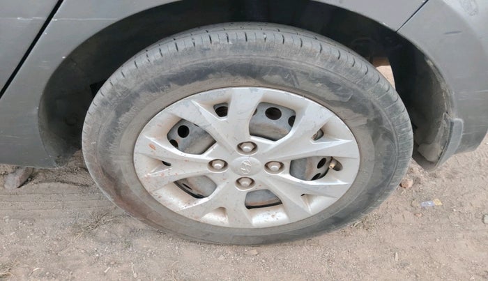 2016 Hyundai Grand i10 MAGNA 1.2 KAPPA VTVT, Petrol, Manual, 61,203 km, tyre