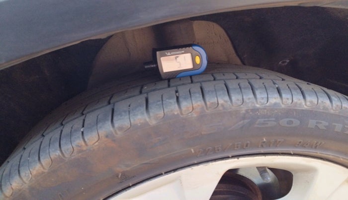 2012 BMW X1 sDrive20d, Diesel, Automatic, 1,61,764 km, tyre