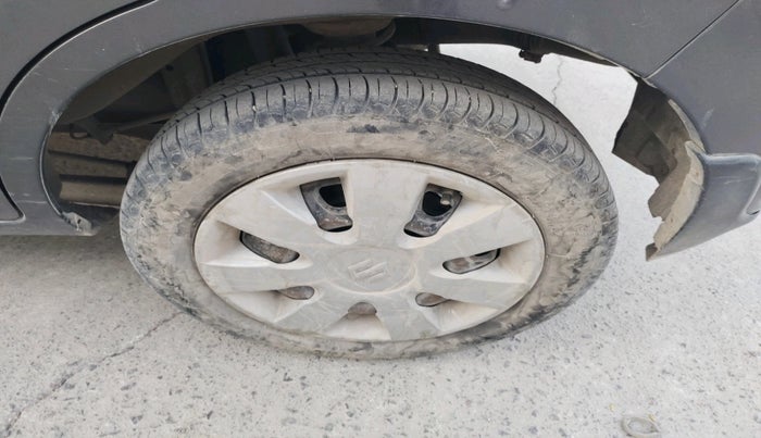 2017 Maruti Alto K10 VXI (O) AMT, Petrol, Automatic, 92,586 km, tyre