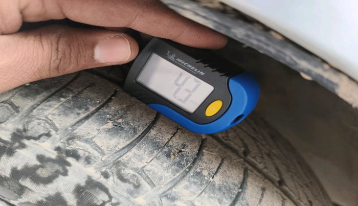 2016 Honda City 1.5L I-VTEC VX CVT, Petrol, Automatic, 1,09,573 km, tyre