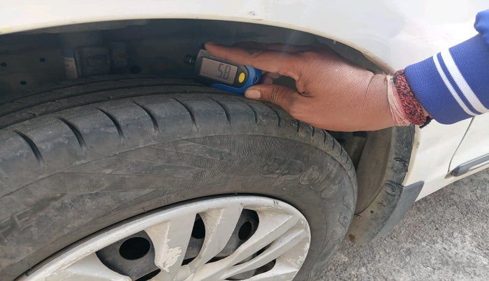 2016 Maruti Swift VXI, Petrol, Manual, 2,84,342 km, tyre