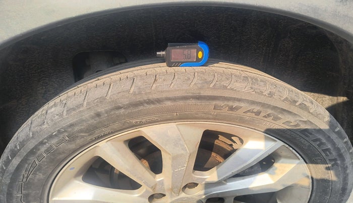 2019 Mahindra XUV300 W8 1.5 DIESEL, Diesel, Manual, 79,993 km, tyre