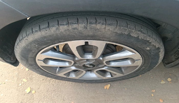 2015 Hyundai i20 Active 1.4 SX, Diesel, Manual, 1,46,646 km, tyre