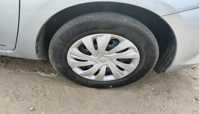 2024 Maruti Swift VXi, Petrol, Manual, 61,331 km, tyre