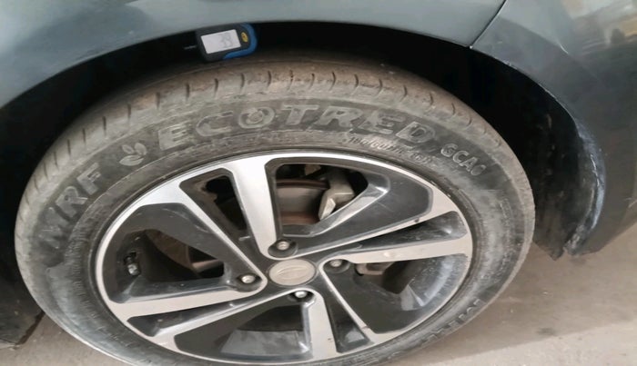 2024 Tata ALTROZ XZ Lux CNG , Petrol, Manual, 25,169 km, tyre