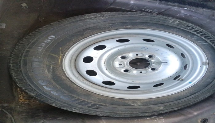 2017 Tata Tiago XZ PETROL, Petrol, Manual, 75,271 km, tyre