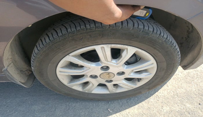 2017 Tata Tiago XZ PETROL, Petrol, Manual, 75,271 km, tyre