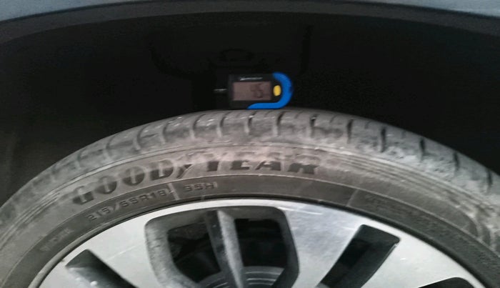 2021 MG HECTOR SHARP HYBRID 1.5 PETROL, Petrol, Manual, 39,569 km, tyre