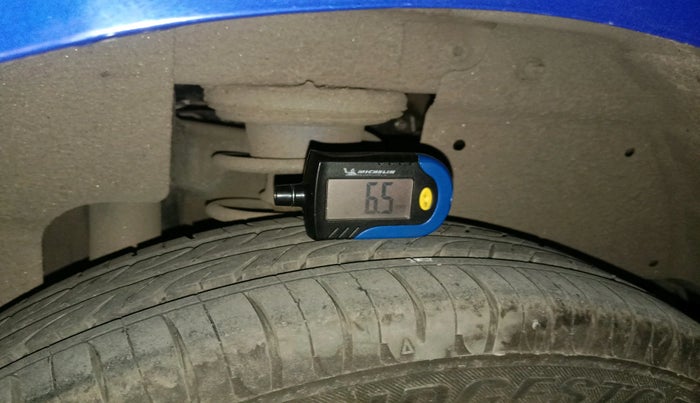 2015 Tata Nano TWIST XTA, Petrol, Automatic, 16,437 km, tyre