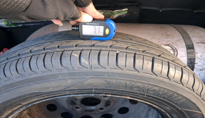 2011 Ford Figo LXI 1.2 PETROL, Petrol, Manual, 1,45,581 km, tyre