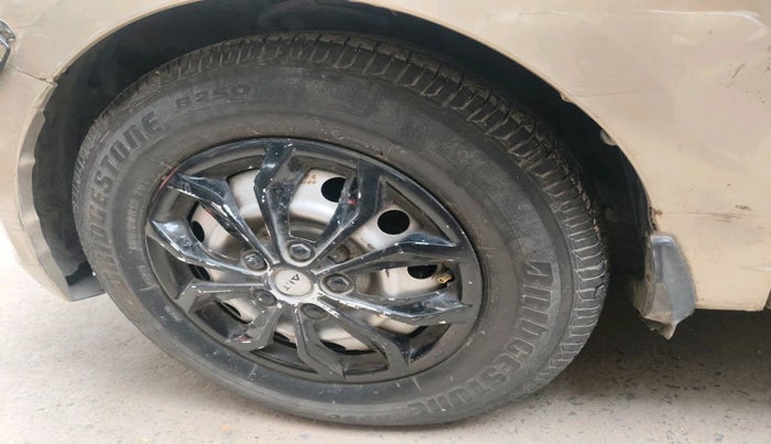 2010 Hyundai i10 ERA 1.1, Petrol, Manual, 62,946 km, tyre