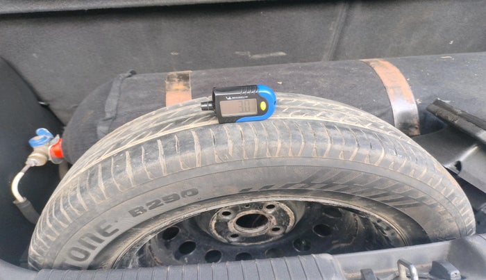 2013 Hyundai i20 SPORTZ 1.2, Petrol, Manual, 77,760 km, tyre