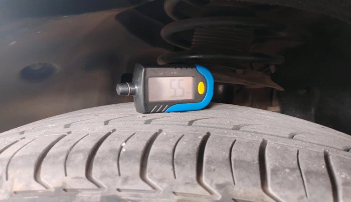 2011 BMW X3 XDRIVE 20D, Diesel, Automatic, 1,02,305 km, tyre