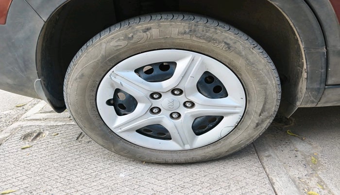 2020 KIA SELTOS HTK 1.5 PETROL, Petrol, Manual, 33,673 km, tyre