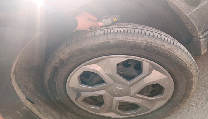 2023 Maruti BREZZA VXI, Petrol, Manual, 14,154 km, tyre