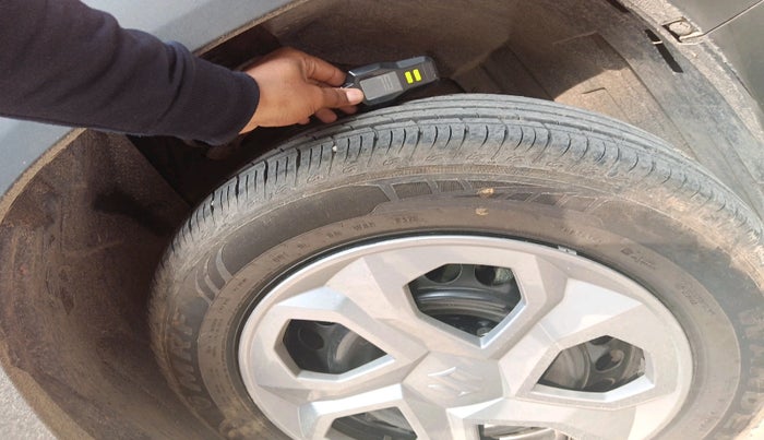 2023 Maruti BREZZA VXI, Petrol, Manual, 14,154 km, tyre