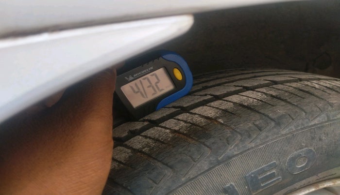 2015 Tata Indica EV2 LS, Diesel, Manual, 1,70,252 km, tyre