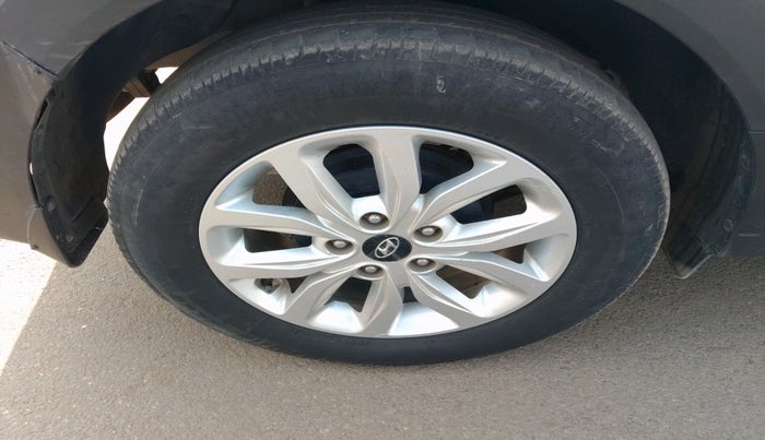 2018 Hyundai Creta SX 1.6 DIESEL, Diesel, Manual, 1,08,724 km, tyre