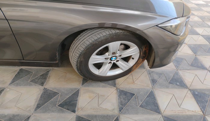 2013 BMW 3 Series 320d, Diesel, Automatic, 96,014 km, tyre