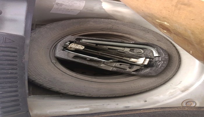 2012 Volkswagen Polo TRENDLINE 1.2L PETROL, Petrol, Manual, 66,932 km, tyre