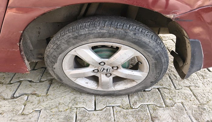 2010 Honda City 1.5L I-VTEC V MT, Petrol, Manual, 1,97,237 km, tyre