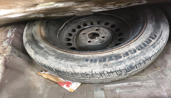 2010 Honda City 1.5L I-VTEC V MT, Petrol, Manual, 1,97,237 km, tyre