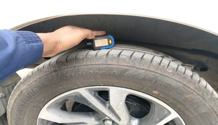 2022 Toyota Innova Crysta 2.4 GX AT 7 STR, Diesel, Automatic, 54,326 km, tyre