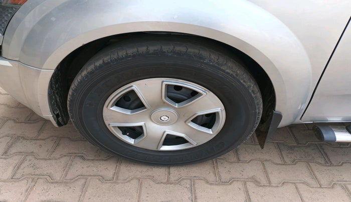 2014 Mahindra XUV500 W4, Diesel, Manual, 63,642 km, tyre