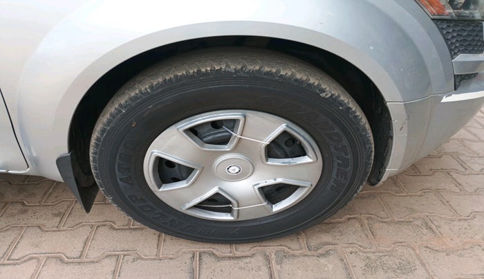 2014 Mahindra XUV500 W4, Diesel, Manual, 63,642 km, tyre