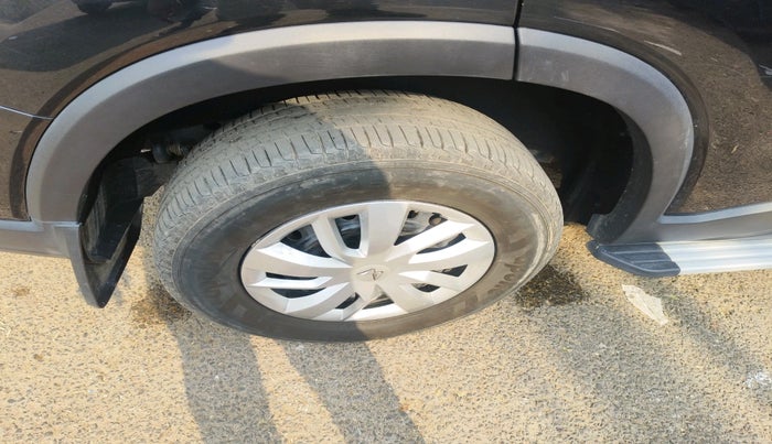 2023 Mahindra SCORPIO-N Z4 PETROL MT 7 STR, Petrol, Manual, 24,458 km, tyre