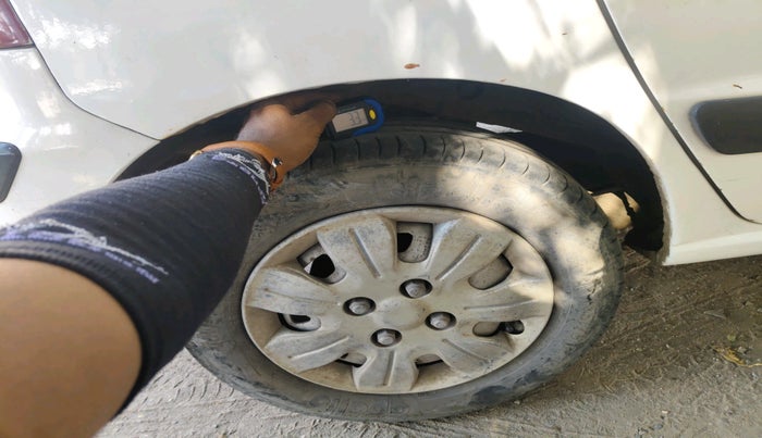 2011 Hyundai Santro Xing GL PLUS, Petrol, Manual, 1,39,813 km, tyre