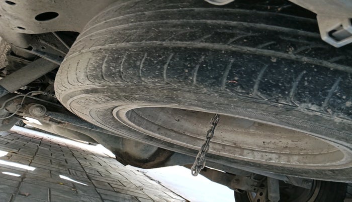 2018 Toyota Innova Crysta 2.4 VX 8 STR, Diesel, Manual, 89,486 km, tyre