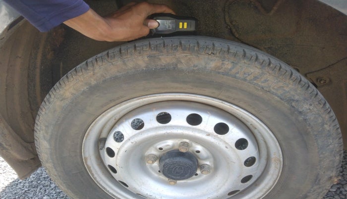 2020 Tata ALTROZ XE PETROL, Petrol, Manual, 25,317 km, tyre