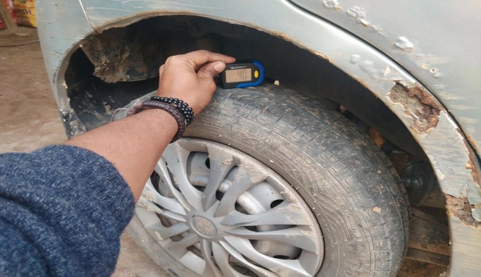 2011 Maruti Wagon R 1.0 LXI, Petrol, Manual, 66,298 km, tyre