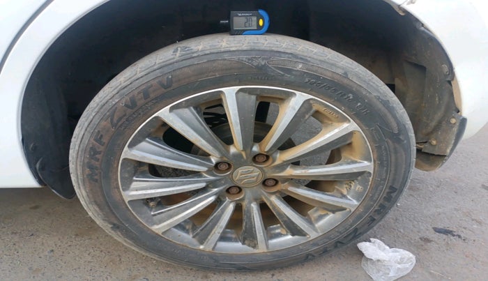 2020 Maruti Swift VXI, Petrol, Manual, 1,20,230 km, tyre