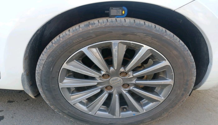 2020 Maruti Swift VXI, Petrol, Manual, 1,20,230 km, tyre