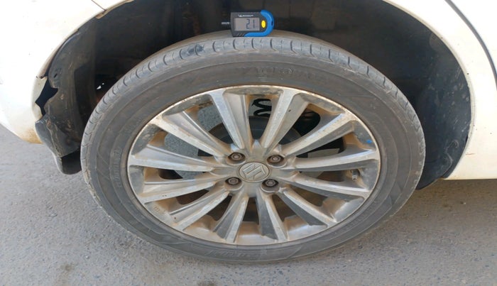 2020 Maruti Swift VXI, Petrol, Manual, 1,20,230 km, tyre