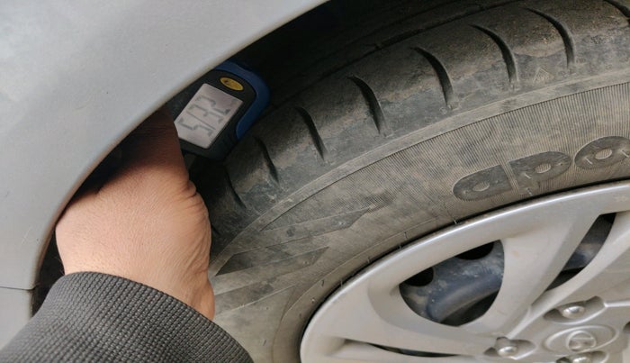 2021 Hyundai AURA S 1.2 CNG, Petrol, Manual, 97,426 km, tyre