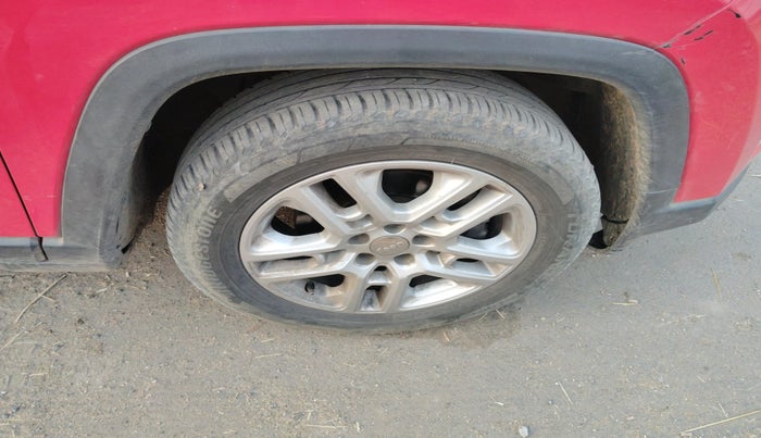 2018 Jeep Compass LIMITED (O) 2.0 DIESEL, Diesel, Manual, 1,25,763 km, tyre