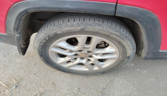 2018 Jeep Compass LIMITED (O) 2.0 DIESEL, Diesel, Manual, 1,25,763 km, tyre