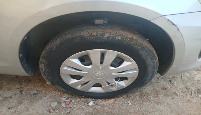 2012 Maruti Swift Dzire VXI, Petrol, Manual, 1,35,699 km, tyre