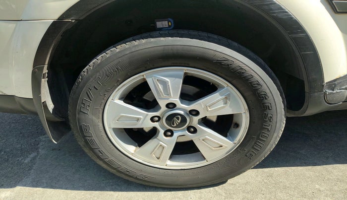 2012 Mahindra XUV500 W8, Diesel, Manual, 1,90,886 km, tyre